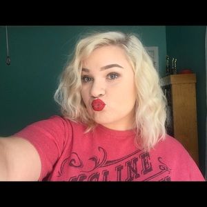 Meet your Posher, Isabel